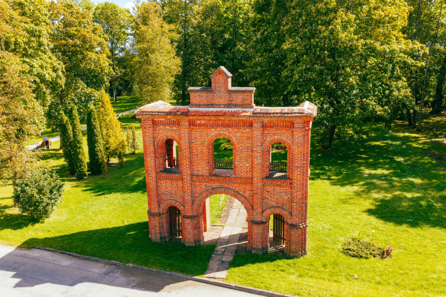 Aknīstes Romas katoļu baznīca