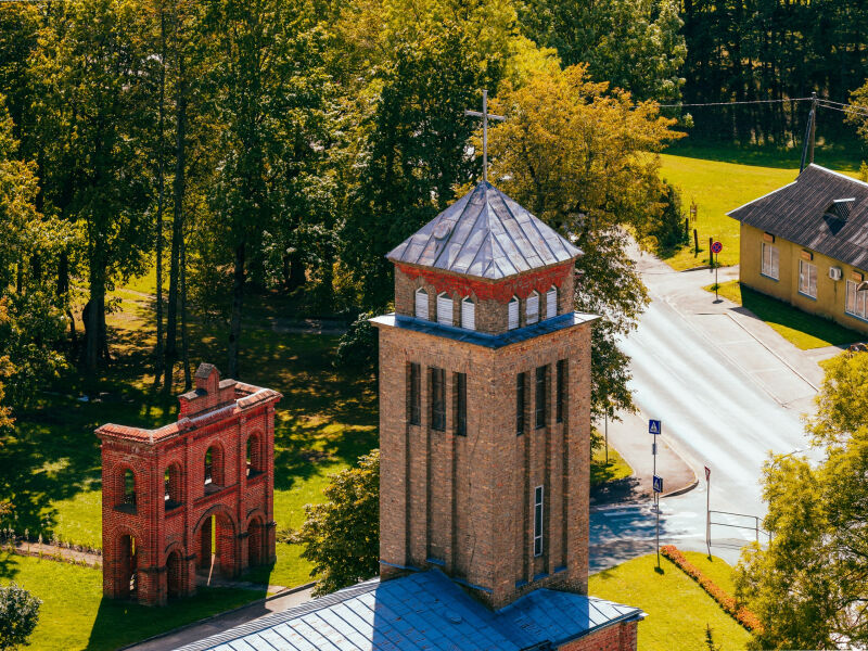 Aknīstes Romas katoļu baznīca