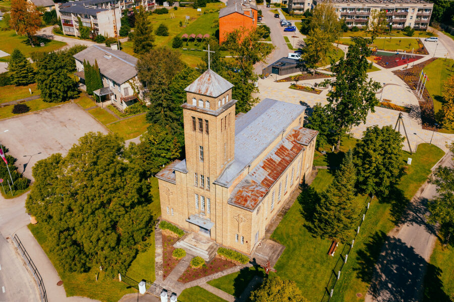 Aknīstes Romas katoļu baznīca