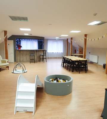 Svētku un rotaļu telpa “MAZĀ LAPSA”