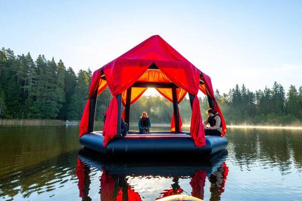 Pine Quest Autumn Sauna Packrafting Viesīte