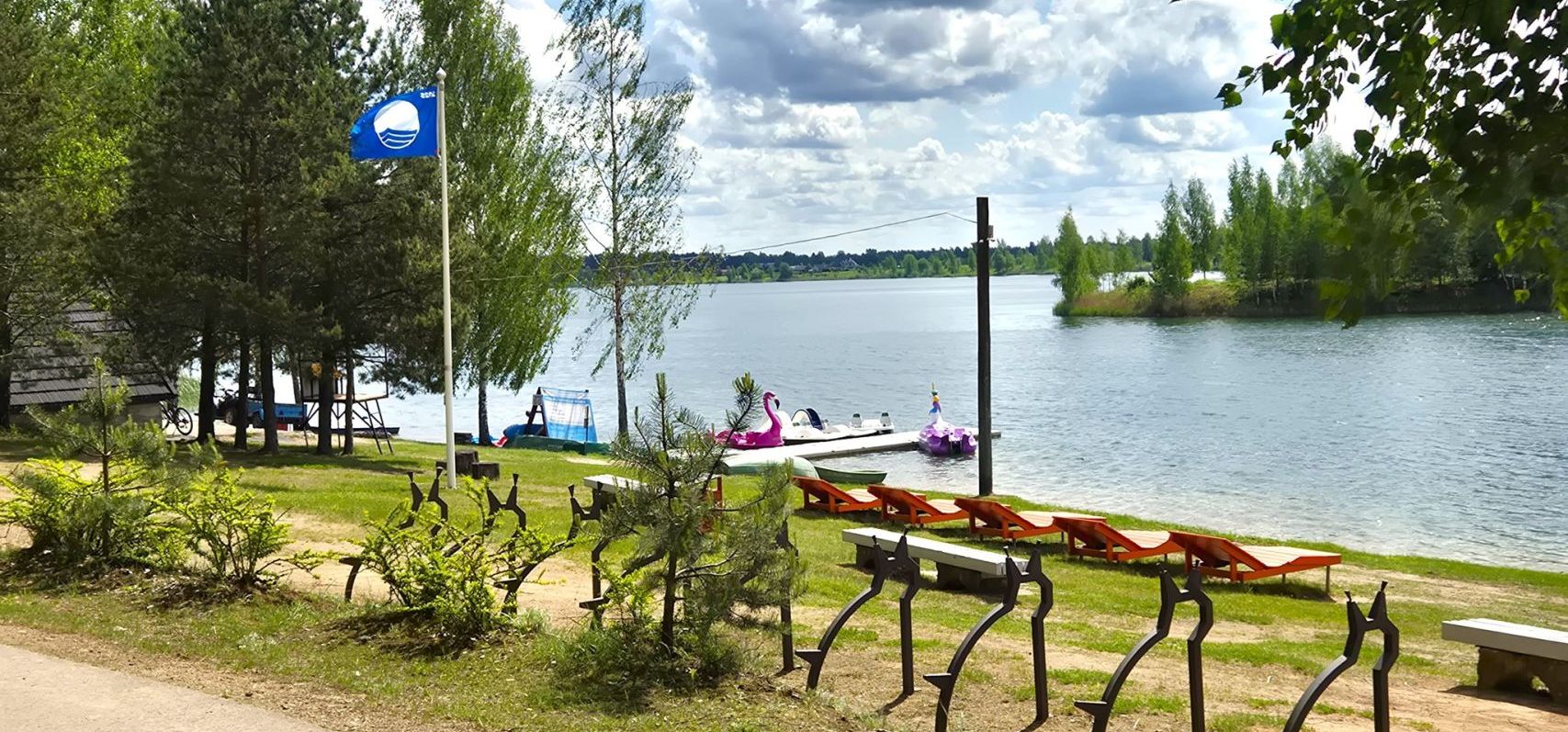 Radžu ūdenskrātuvē jau 16. gadu pēc kārtas pacelts Zilais karogs