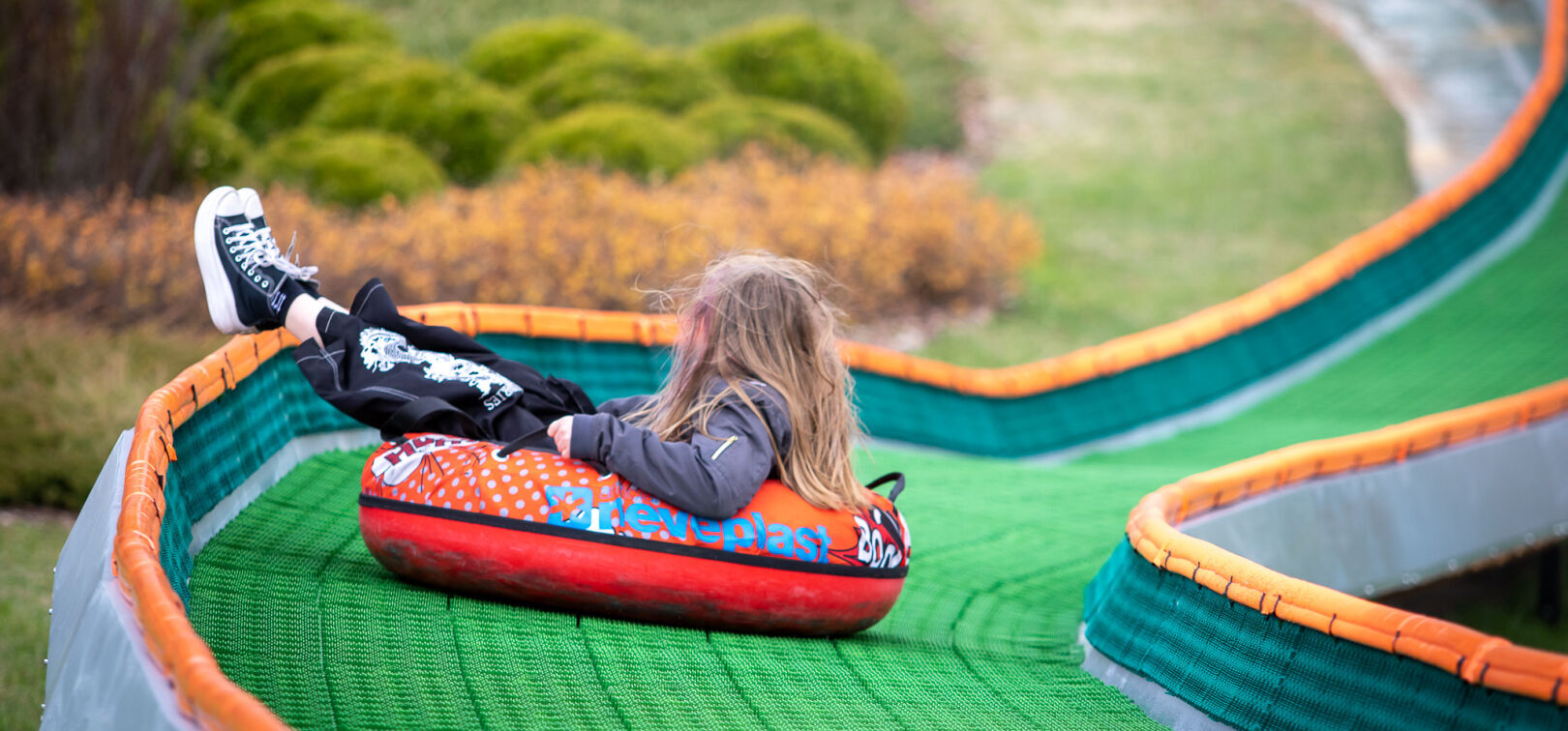 Aicina uz atjaunotās kameršļūkšanas trases atklāšanas svētkiem!